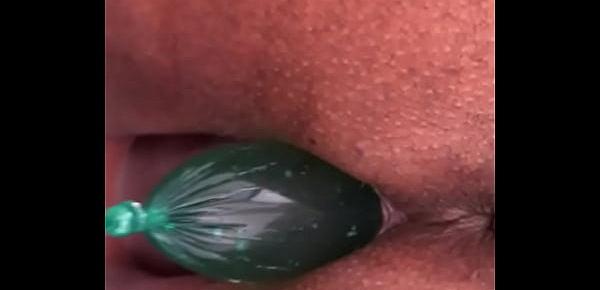  condom full of piss inside her pussy